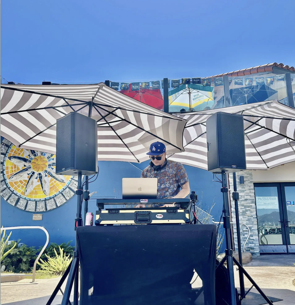 Ventura harbor Village DJ set and live music